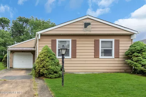224 Orlando Blvd, Toms River, NJ 08757