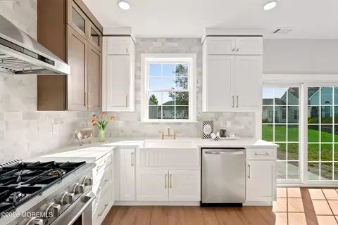 Kitchen - 63 Marlow Dr, Jackson, NJ 08527 photo 3 of 3