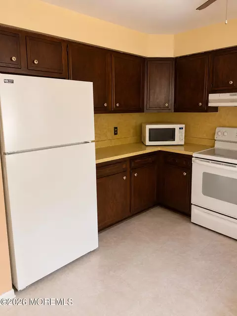 Kitchen - 222 Lane Pl, Forked River, NJ 08731 photo 3 of 3