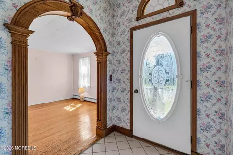 Entry Way - 29 1st St, Rumson, NJ 07760 photo 1 of 2