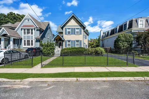 Exterior - 29 1st St, Rumson, NJ 07760 photo 5 of 14