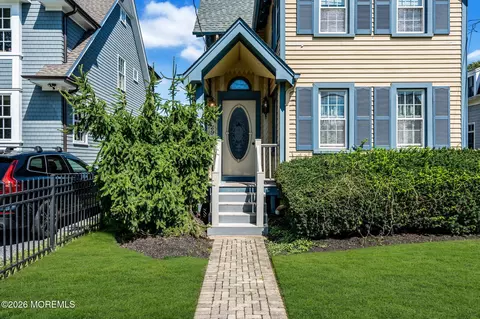 Exterior - 29 1st St, Rumson, NJ 07760 photo 6 of 14
