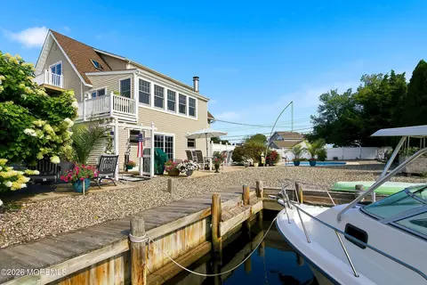Exterior - 917 Shenandoah Dr, Forked River, NJ 08731 photo 11 of 12