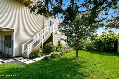 Exterior - 917 Shenandoah Dr, Forked River, NJ 08731 photo 5 of 12
