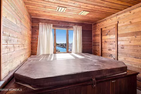 Bedroom - 917 Shenandoah Dr, Forked River, NJ 08731 photo 5 of 6