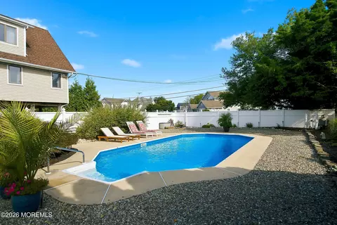 Exterior - 917 Shenandoah Dr, Forked River, NJ 08731 photo 9 of 12