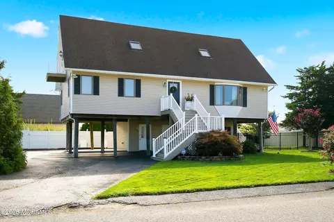 Exterior - 917 Shenandoah Dr, Forked River, NJ 08731 photo 2 of 12