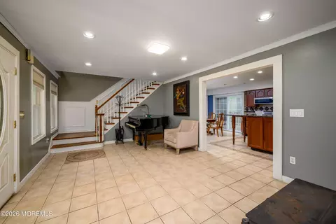 Entry Way - 508 Broadway Ave, Leonardo, NJ 07737 photo 1 of 3