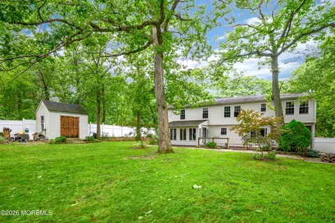 Exterior - 508 Broadway Ave, Leonardo, NJ 07737 photo 2 of 13
