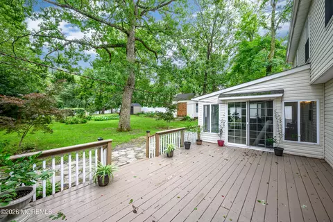 Exterior - 508 Broadway Ave, Leonardo, NJ 07737 photo 3 of 13