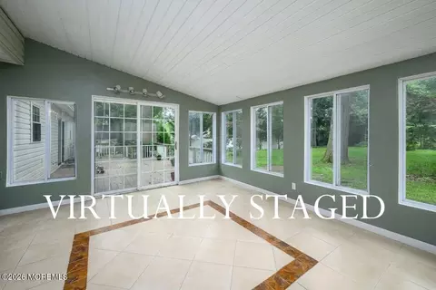 Exterior - 508 Broadway Ave, Leonardo, NJ 07737 photo 6 of 13