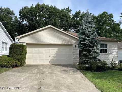 1490 Gleniffer Hill Rd, Toms River, NJ 08755