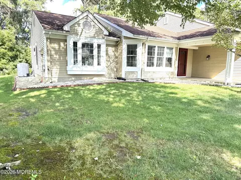 990 Buckingham Dr # A, Manchester, NJ 08759