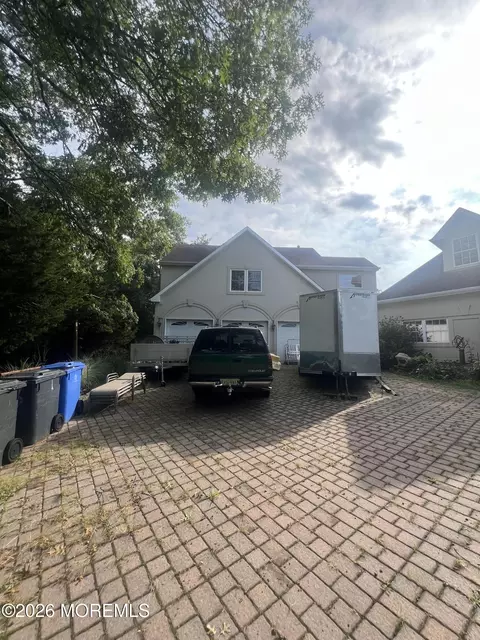 5 Rodeo Dr, West Creek, NJ 08092