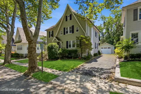 10 Norwood Ct, West Long Branch, NJ 07764