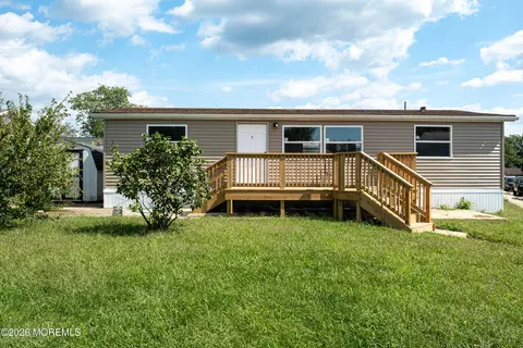 Exterior - 200 2nd St, Jackson, NJ 08527 photo 2 of 2