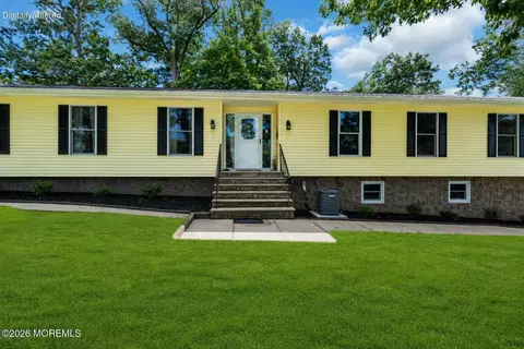 415 Navesink Ave, Atlantic Highlands, NJ 07716