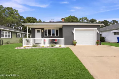 144 Biabou Dr, Toms River, NJ 08757
