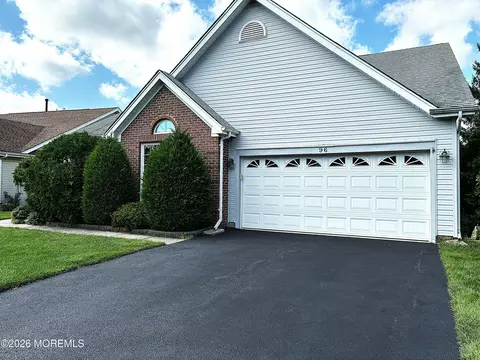 96 Butler Ave, Bayville, NJ 08721