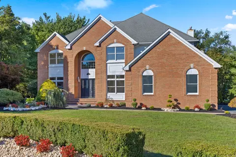150 Lions Ct, Freehold, NJ 07728