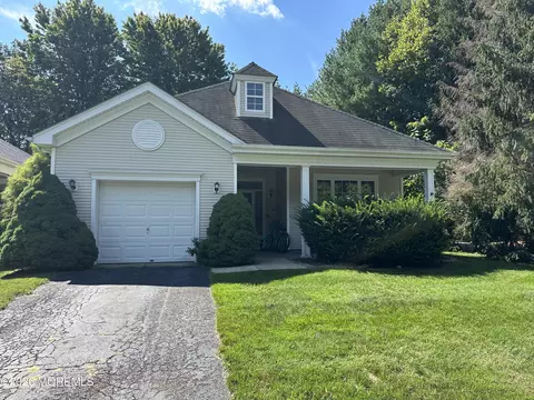 30 Silverwoods Dr, Lakewood, NJ 08701
