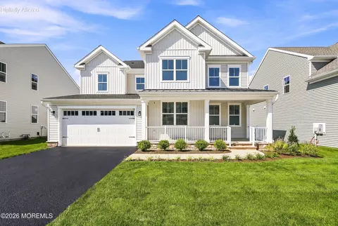 61 Mitchell Ct, Manalapan, NJ 07726