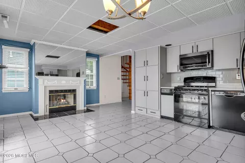 Kitchen - 349 Harbor View Way, Forked River, NJ 08731 photo 3 of 3
