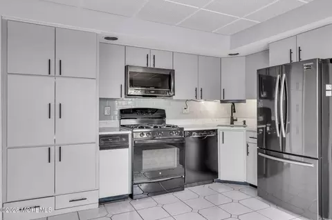 Kitchen - 349 Harbor View Way, Forked River, NJ 08731 photo 1 of 3