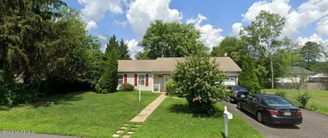 2109 Broadway Blvd, Toms River, NJ 08757