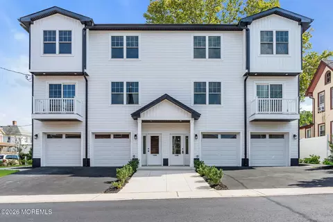 108 Broad St #A, Keyport, NJ 07735