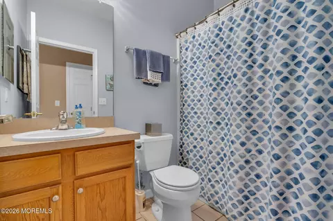 Bath - 3 Eagleswood Dr, Waretown, NJ 08758 photo 3 of 3