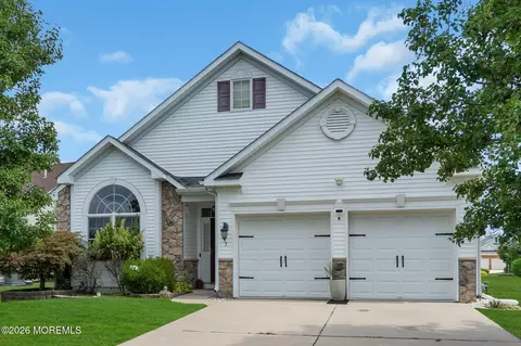 Exterior - 3 Eagleswood Dr, Waretown, NJ 08758 photo 2 of 6