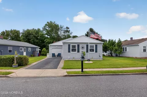 101 Freeport Blvd, Toms River, NJ 08757