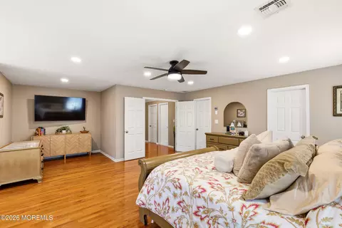 Bedroom - 11 Swallow Tail Ct, Jackson, NJ 08527 photo 7 of 8