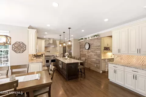 Kitchen - 11 Swallow Tail Ct, Jackson, NJ 08527 photo 1 of 6