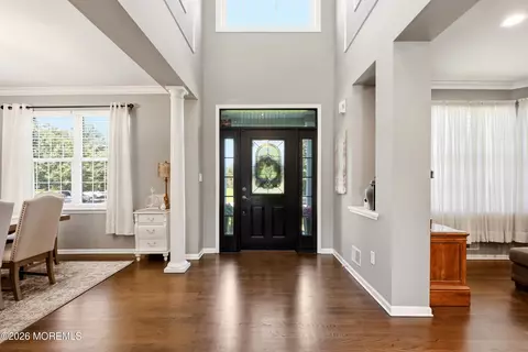 Entry Way - 11 Swallow Tail Ct, Jackson, NJ 08527 photo 1 of 6