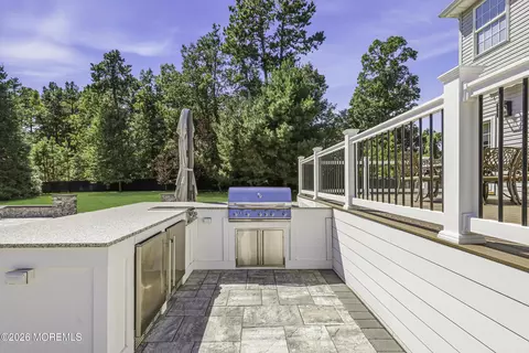Exterior - 11 Swallow Tail Ct, Jackson, NJ 08527 photo 12 of 13