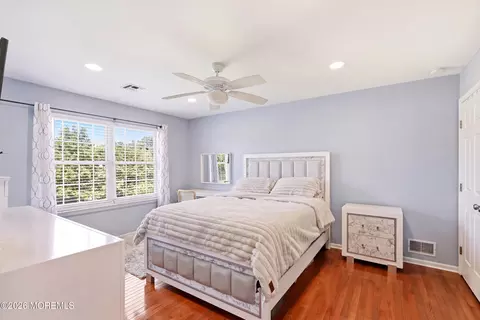 Bedroom - 11 Swallow Tail Ct, Jackson, NJ 08527 photo 2 of 8