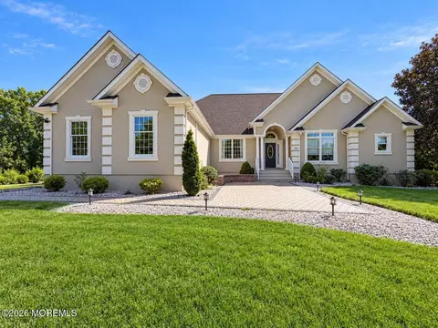 1787 Kathleen Ct, Toms River, NJ 08755