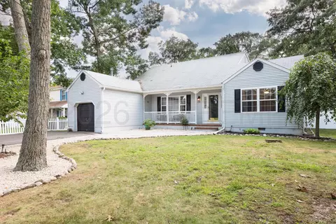 275 S Lakeshore Dr, Manahawkin, NJ 08050