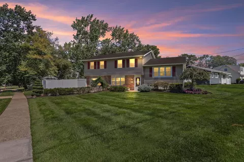 Exterior - 9 E Connecticut, Jackson, NJ 08527 photo 9 of 10