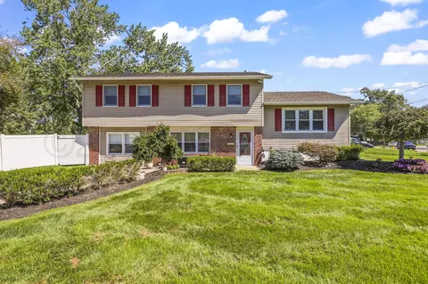 Exterior - 9 E Connecticut, Jackson, NJ 08527 photo 5 of 10