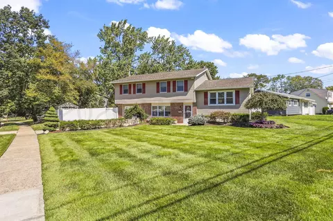 Exterior - 9 E Connecticut, Jackson, NJ 08527 photo 8 of 10