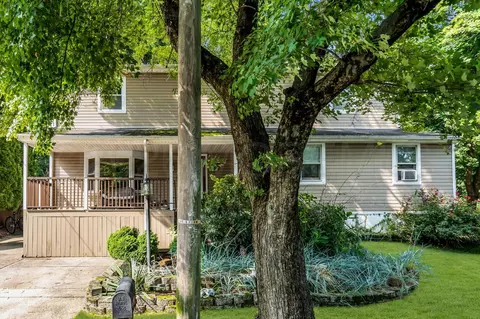 9 Mason Ave, East Brunswick, NJ 08816