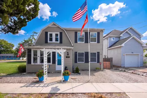 705 Asbury Ave, Ocean Gate, NJ 08740