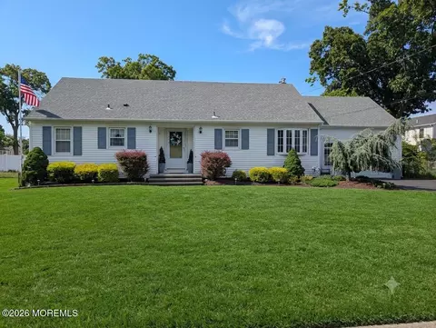 210 West St, Union Beach, NJ 07735