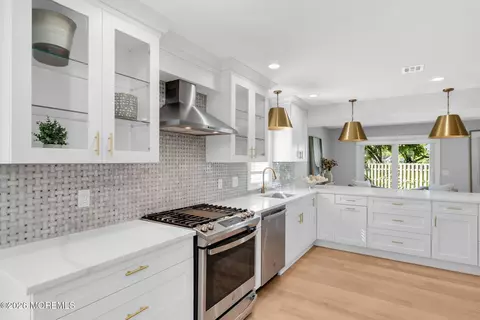 487 Branch Ave, Little Silver, NJ 07739