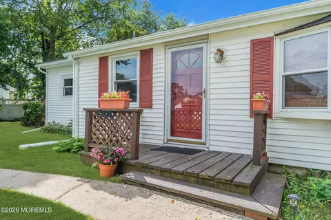 Exterior - 1717 Maple St, Wall, NJ 07719 photo 2 of 8