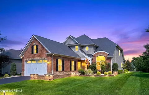 89 E Milan Blvd, Farmingdale, NJ 07727
