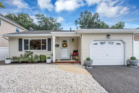 1202 Northstream Pkwy, Point Pleasant, NJ 08742